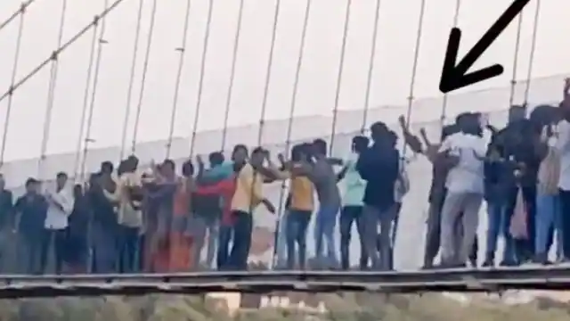 ‘मैंने बहुत कम ऐसी पीड़ा अनुभव की होगी’ मोरबी की घटना पर भावुक हुए पीएम मोदी