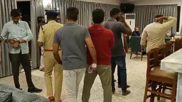 तेलंगाना में ऑपरेशन लोटस तीन लोग पकड़े, केसीआर के घर पहुंचाए 4 विधायक