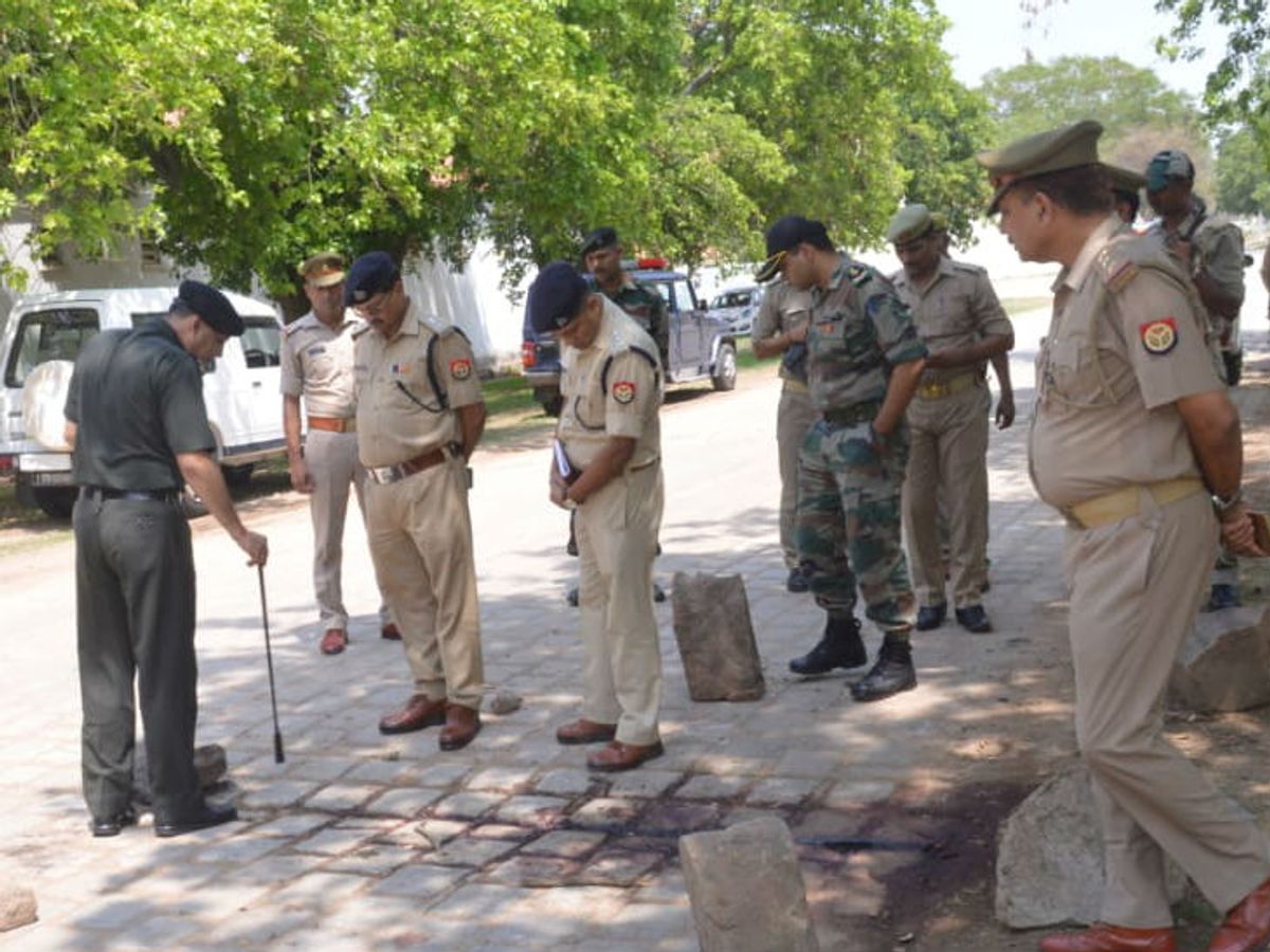 झांसी में बबीना कैंट फील्ड फायरिंग रेंज में हादसा; गोला फटने से दो सैनिकों की मौत, एक घायल