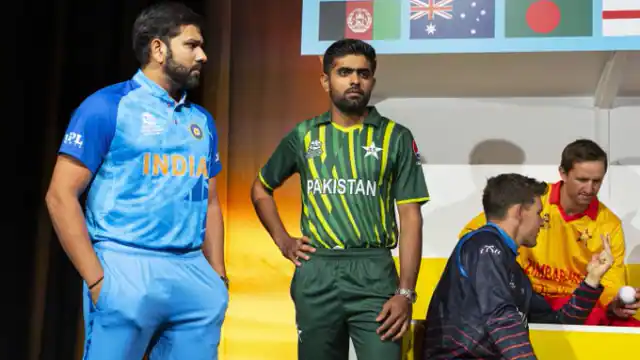 ICC ने लगाया पाकिस्तान के लिए गणित, बताया कैसे बाबर आजम की टीम अभी भी कर सकता है सेमीफाइनल के लिए क्वालीफाई