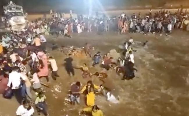 भारत जोड़ो यात्रा में पहुंचीं सोनिया गांधी: