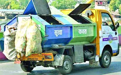 लापरवाही:60 % कचरा वाहनों के GPS बंद गली-मोहल्लों में गंदगी के ढेर