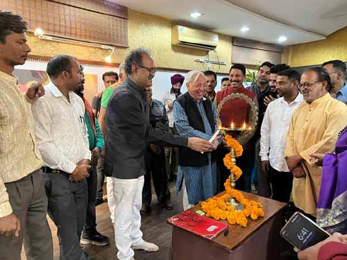 मुख्यमंत्री ने अमर जननायक बिरसामुण्डा की जयंती पर किया नमन