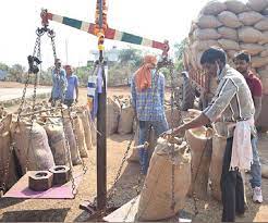 धान खरीदी घोटाला, दो निलंबित व दो पर एफआईआर