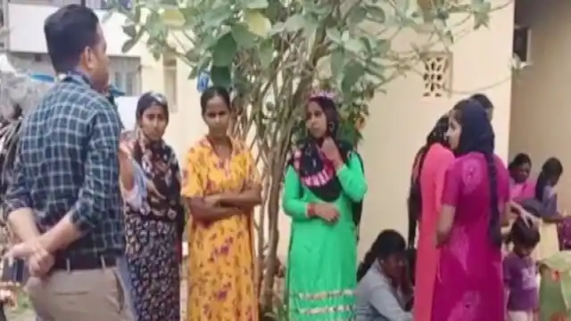 ‘मदर हेल्थ कार्ड’ नहीं था तो जिला अस्पताल ने इलाज से किया इनकार, मां और जुड़वा बच्चों की मौत