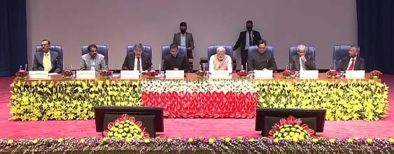 संविधान दिवस समारोह में शामिल हुए पीएम मोदी, ई-कोर्ट परियोजना की करेंगे शुरुआत
