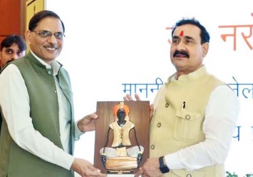 आधुनिक चिकित्सा उपकरण और उपचार व्यवस्था से लैस हुई प्रदेश की स्वास्थ्य संस्थाएँ