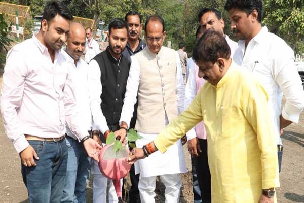 घर-घर जाकर हिंदू परिवारों की परेशानी पूछेंगे विहिप, बजरंग दल