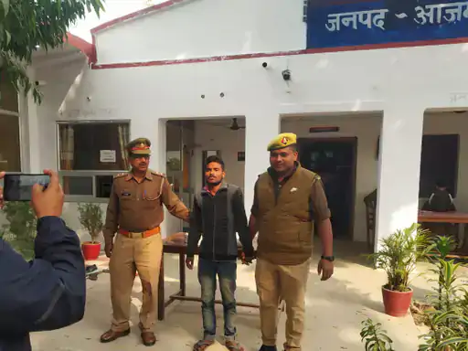 मदरसे के उलेमा ने किया लड़के का रेप:आधी रात लड़के के कमरे में आता था आरोपी, नशीली चीज खिलाकर करता था दुष्कर्म