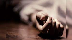 घर जाने का बहुत मन था…लेकिन स्कूल बंद हो गया:बेगूसराय में क्लास में मिली थी छात्रा की लाश, सुसाइड नोट में लिखा-बेटी क्यों बनाया