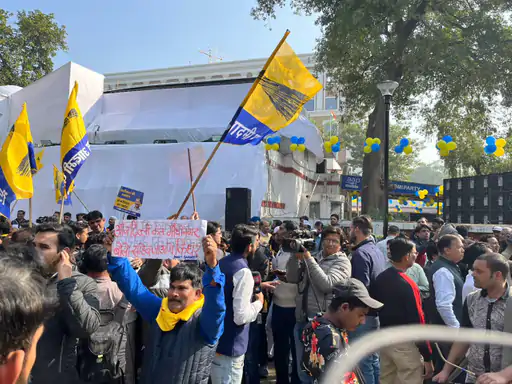 15 साल बाद MCD से भाजपा आउट:BJP को 104, AAP को 134 सीटें; केजरीवाल बोले- मोदी के आशीर्वाद से विकास करेंगे