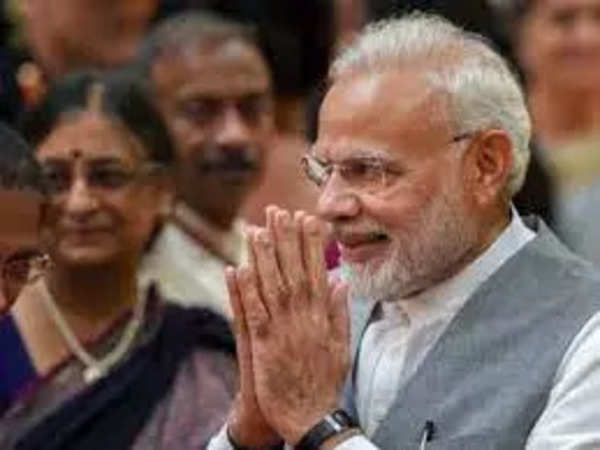 मोदी के स्वागत में 3 मिनट बजीं तालियां:BJP संसदीय दल की बैठक में पहुंचे, तो गुजरात जीत पर हुआ स्वागत
