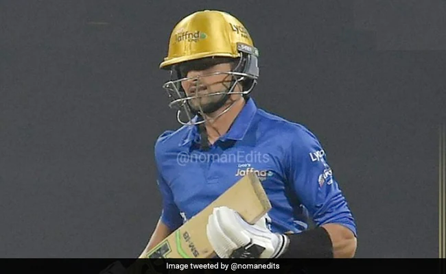 40 साल की उम्र में शोएब मलिक का हैरत भरा कारनामा, T-20 क्रिकेट में रचा इतिहास, एशिया के पहले बल्लेबाज बने