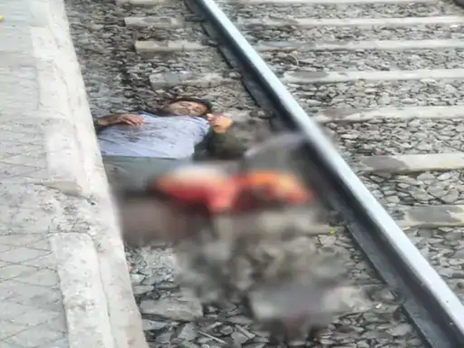 चलती ट्रेन के नीचे आकर युवक की मौत:छठी कार्यक्रम में शामिल होने जा रहा था रायगढ़;छूटती हुई गाड़ी पर चढ़ने की कोशिश में हादसा