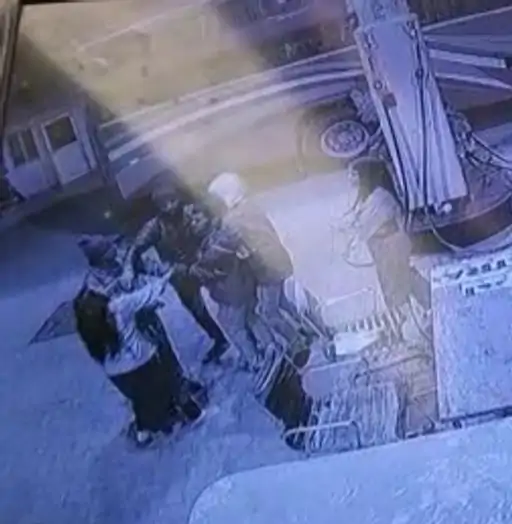 रायपुर में रईसजादों का बवाल:लड़की बोली- झूठे केस में फंसा दूंगी, लड़कों के साथ मिलकर रॉड से पेट्रोल पंप कर्मचारी को पीटा