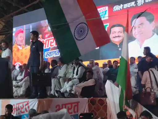 इंदौर की राजनीति में शहर अध्यक्ष चर्चा में:कहीं पोस्टर से गायब तो कहीं दिल्ली भेजने की कवायद