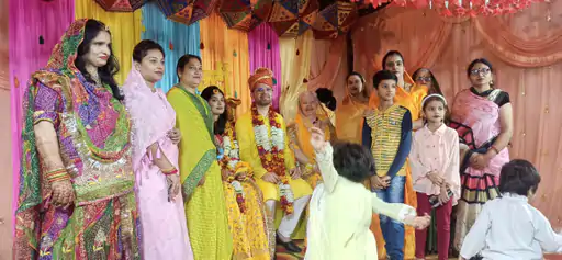 ऑस्ट्रेलिया के दूल्हे ने मनावर की बेटी से रचाया ब्याह:बारात निकली तो देखते रह गए लोग