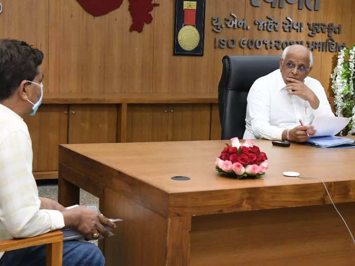 Bhupendra Patel 2.0: टी-20 अंदाज में हल होंगी शिकायतें, बिना अपॉइन्टमेंट के लोगों से मिलेंगे भूपेन्द्र पटेल