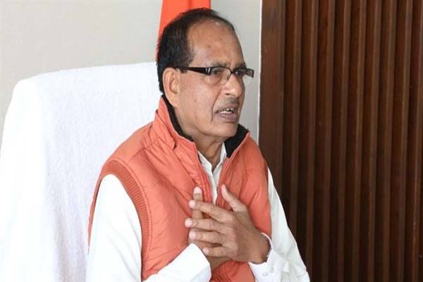 परिश्रम से सफलता के पथ पर आगे बढ़ें : मुख्यमंत्री श्री चौहान