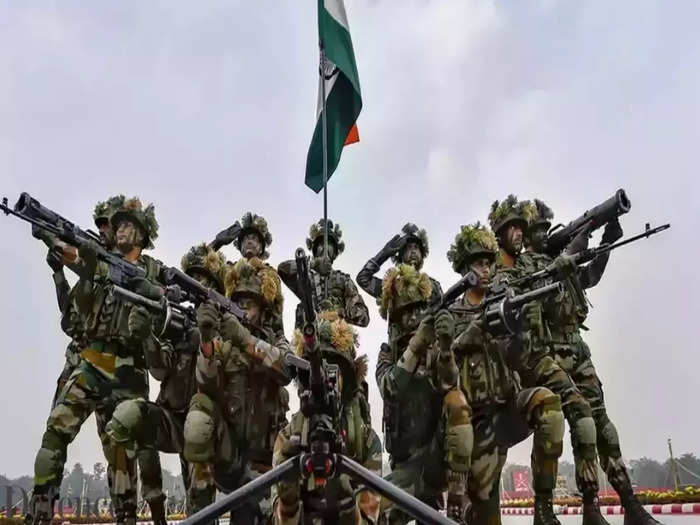 8वें भारतीय अंतर्राष्ट्रीय विज्ञान महोत्सव का ब्रोशर लाँच