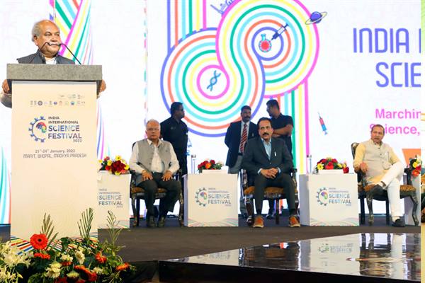 विज्ञान और प्रौद्योगिकी के बल पर भारत दुनिया का अग्रणी देश होगा – केन्द्रीय मंत्री श्री तोमर