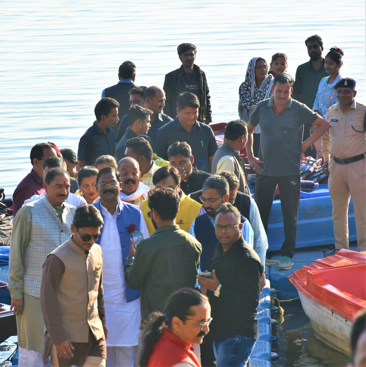 रायपुर: संस्कृति मंत्री श्री अमरजीत भगत वन चेतना केन्द्र कुहरी और इको पर्यटन कोडार जलाशय पहुंचे