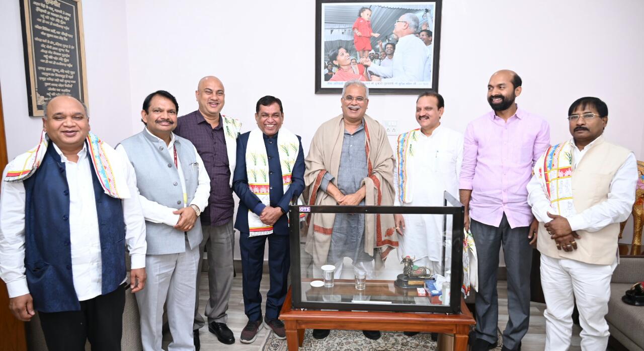 रायपुर: केन्द्रीय संसदीय समिति ने छत्तीसगढ़ में अनुसूचित जाति एवं जनजातियों के कल्याण के कार्याे के लिए की राज्य शासन की सराहना