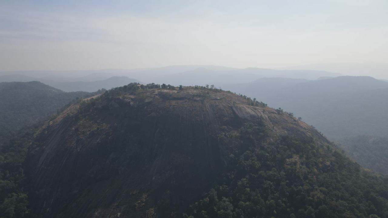 रायपुर विशेष लेख  छत्तीसगढ़ की सबसे ऊंची चोटी से अब पर्यटकों को मिलेगा प्रकृति का प्यार