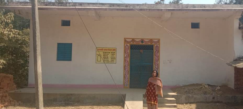 सूरजपुर : आवास पाकर बहुत खुश हूं -मीना