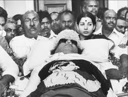 साउथ का वो हीरो जिसकी मौत से दुखी फैंस करने लगे थे आत्महत्या, 21 घंटे एकटक खड़ी रहीं जयललिता