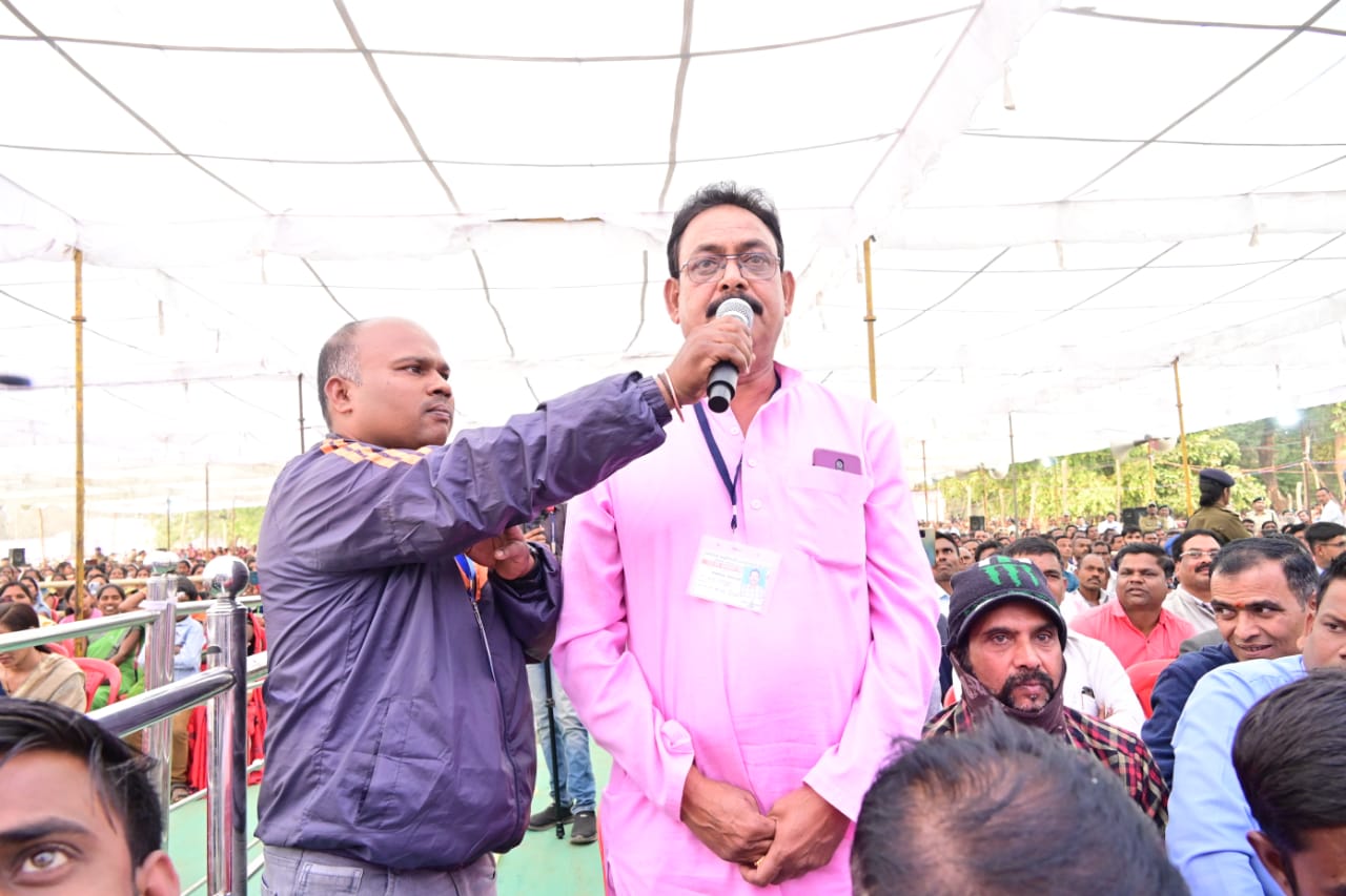 रायपुर : दीपका निवासी मदन राज राजपूत ने बताया कि वे ग्राम जबाली में खेती करते हैं