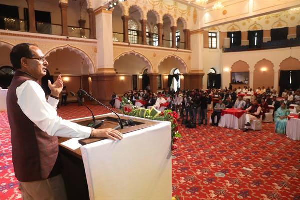 इंदौर नगर निगम ने सौर ऊर्जा के लिए ग्रीन बॉण्ड जारी कर रचा नया इतिहास – मुख्यमंत्री श्री चौहान