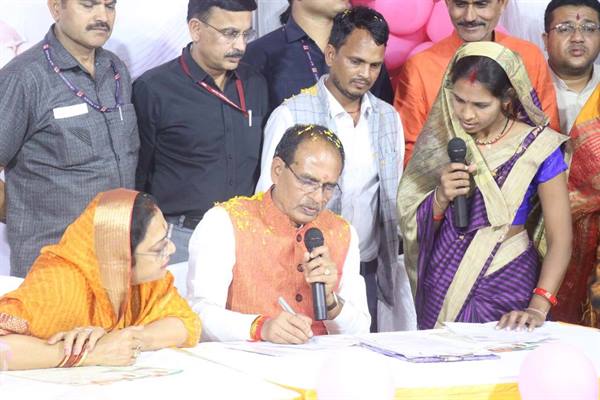 लाड़ली बहना योजना मेरे दिल से निकली योजना है : मुख्यमंत्री श्री चौहान