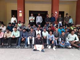 200 स्टूडेंट पर 3 टीचर, जबलपुर में रानी दुर्गावती यूनिवर्सिटी का कारनामा