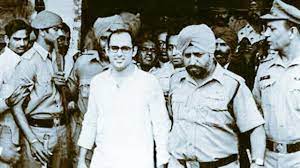 एक फिल्म जिसने संजय गांधी को दिलवा दी थी 2 साल की सजा, पढ़िए ‘किस्सा कुर्सी का’