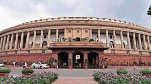 संसद शुरू होते ही जोरदार हंगामा, दोनों सदनों की कार्यवाही दोपहर 2 बजे तक के लिए स्थगित