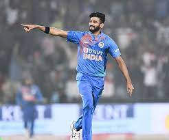 क्रिकेट खेलने के लिए बेल्ट से पीटते थे पिता, आज दिल्ली कैपिटल्स की जान है यह खिलाड़ी