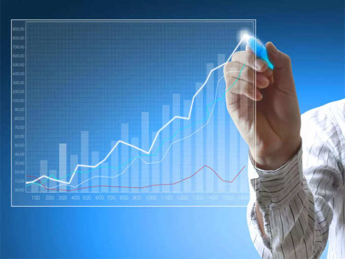 डूबते बाजार में एक घंटे में 8% चढ़ गया यह शेयर, क्या आपके पास है?