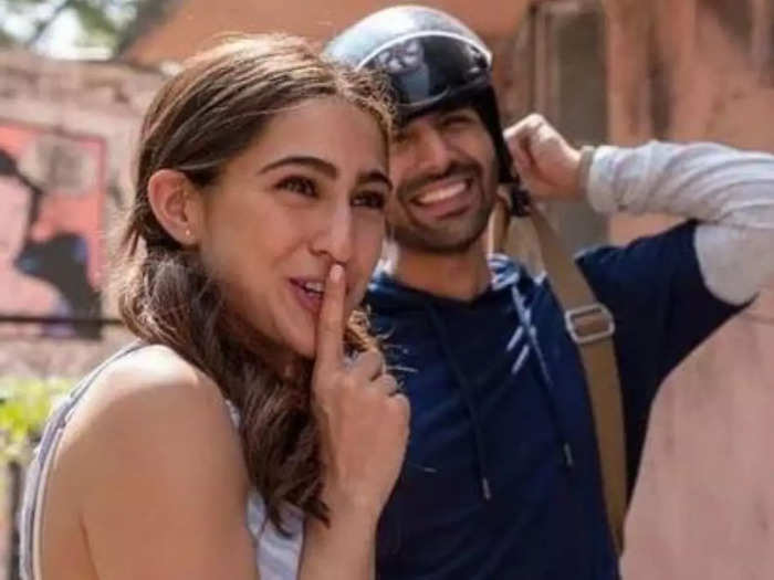 ‘डूब रही’ सारा अली खान को चाहिए कार्तिक आर्यन का सहारा! क्या ‘आशिकी 3’ में साथ नजर आएंगे दोनों