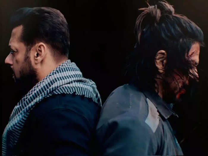 सिनेमाघरों में आएगी सुनामी, शाहरुख और सलमान की Tiger vs Pathaan को मिला मास्‍टर-क्‍लास डायरेक्‍टर