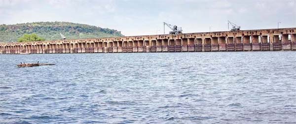 जल सुनामी के ‘मध्य ‘घिरा प्रदेश! 100 साल से पुराने 63 बाँधो से खतरा