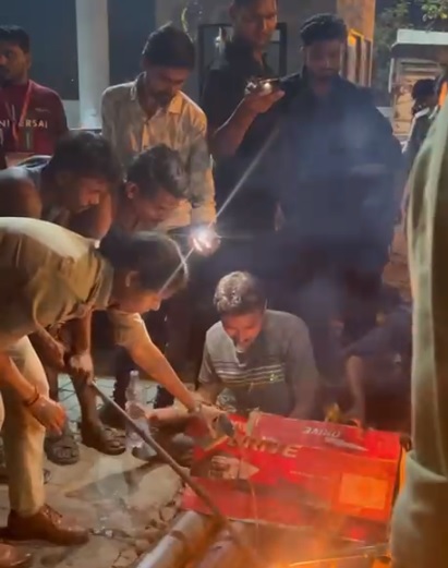 जाली में फंसा व्यक्ति का पैर, रायपुर पुलिस ने कड़ी मशक्कत के बाद निकाला…