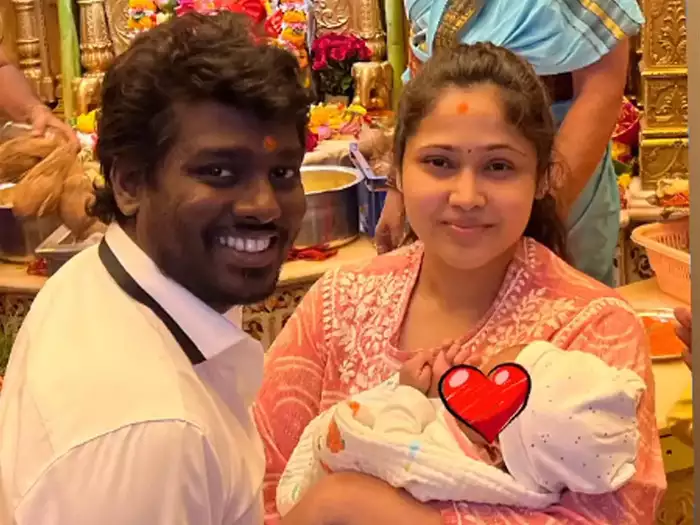 Jawan के डायरेक्टर एटली ने बेटे का रखा है बड़ा प्यारा नाम, शाहरुख से भी है कनेक्शन, देखें हैप्पी फैमिली फोटो
