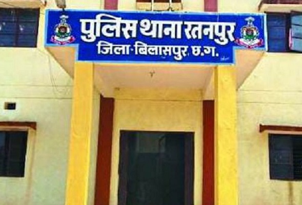 रेप पीड़िता की मां पर बच्चे के साथ गंदा काम करने का केस, भेजा जेल