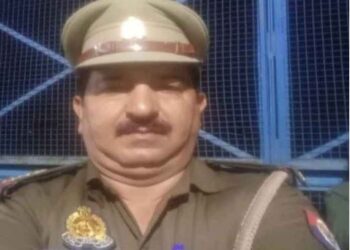 मुझसे दोस्ती कर लो, तुम्हारी तन, मन, धन से मदद करूंगा…आशिक मिजाज दरोगा का अश्लील बातें करने का ऑडियो वायरल
