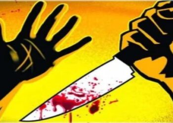 बांदा: सब्जी में तेज हुआ नमक तो कलयुगी पिता ने नाबालिग बेटी को चाकू मारकर कर दिया लहूलुहान