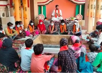 10 परिवारों के 70 लोग दीक्षा लेकर बने हिंदू, एक दशक बाद इस्लाम धर्म से हुई घर वापसी