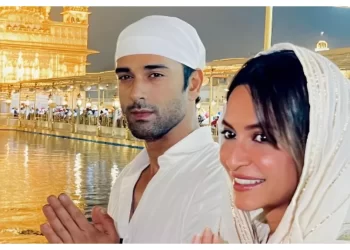 अमृतसर के गोल्डन टेंपल पहुंचे पुलकित सम्राट और कृति खरबंदा, Fukrey 3 की सफलता पर लिया वाहे गुरू का आशीर्वाद