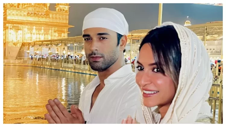 अमृतसर के गोल्डन टेंपल पहुंचे पुलकित सम्राट और कृति खरबंदा, Fukrey 3 की सफलता पर लिया वाहे गुरू का आशीर्वाद