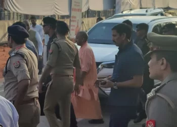 PM के कार्यक्रम से पहले हुई फुल ड्रेस रिहर्सल, तैयारियों का जायजा लेने पहुंचे CM योगी